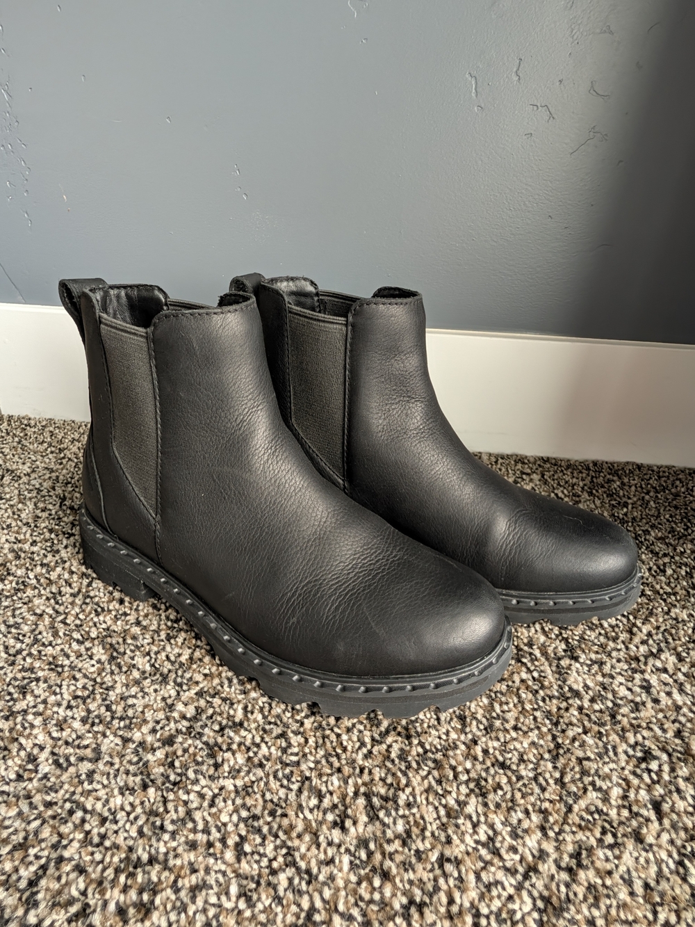 Sorel Women's Waterproof Chelsea Boots- Worn Once!